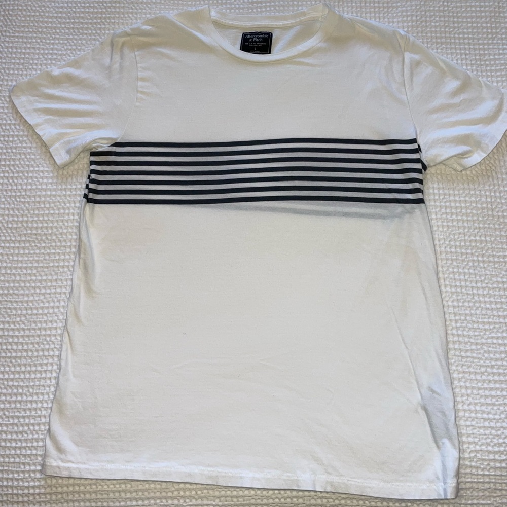 Abercrombie & Fitch white and grey striped tee